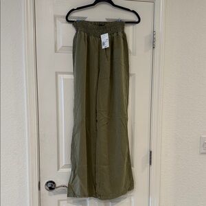 Forever 21 Pants Large